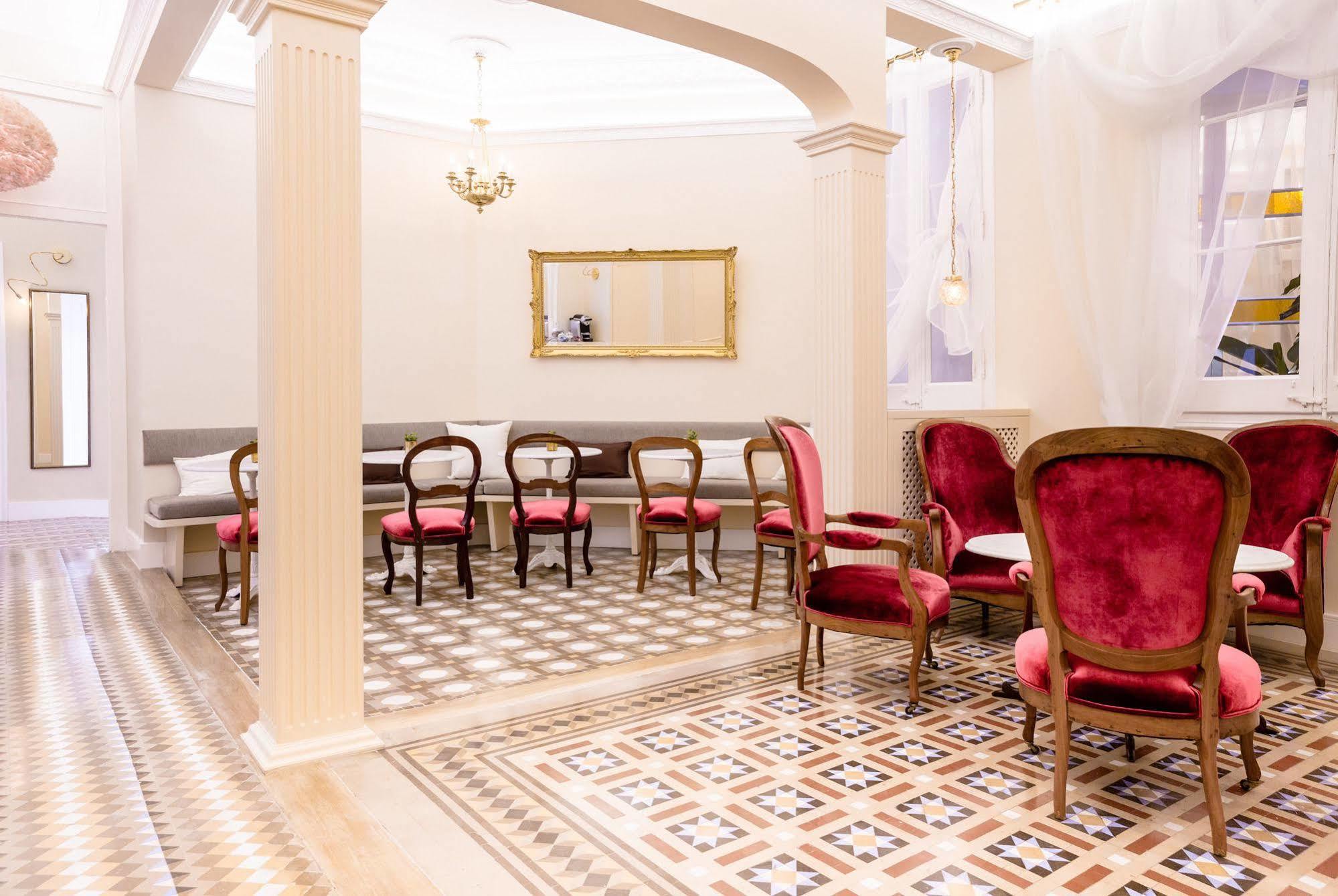 Anakena House Bed & Breakfast Barselona Dış mekan fotoğraf